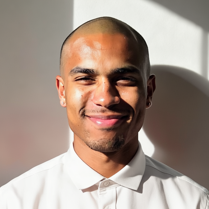 Portrait von Tobias Hartmann